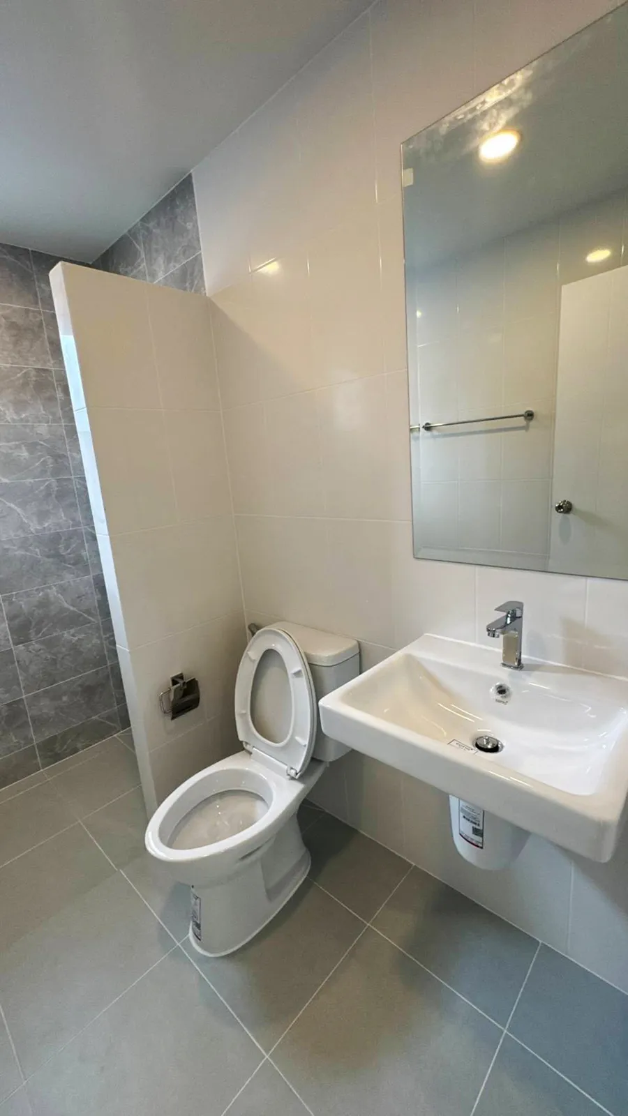 รีวิวบ้าน ธนาพาร์ค พรีเว่ 2 นครอินทร์ - ปิ่นเกล้า บ้านแนวคิดใหม่สไตล์ Introvert ที่ให้ความเป็นส่วนตัวและความคุ้มค่า