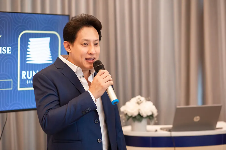 งาน Agent Day สุดคึกคัก! นายหน้าแห่ร่วมงาน แลกเปลี่ยนโอกาสธุรกิจ งาน Agent Day สุดคึกคัก! นายหน้าแห่ร่วมงาน แลกเปลี่ยนโอกาสธุรกิจ