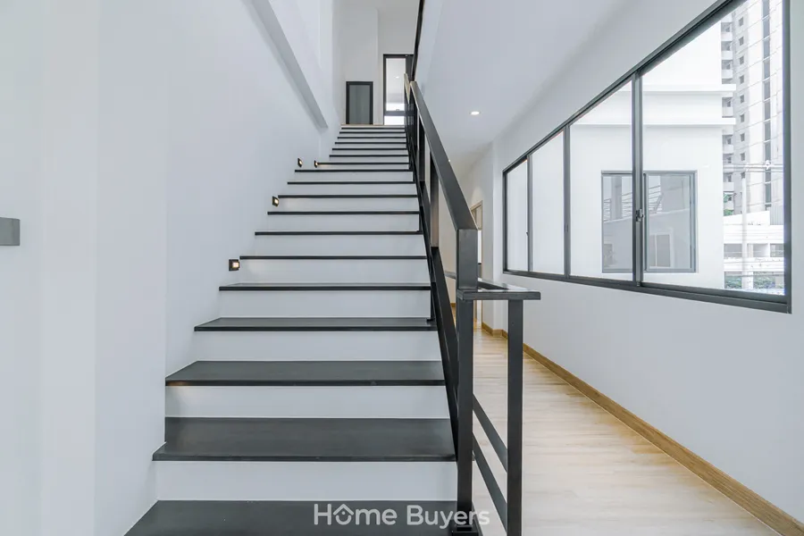 รีวิวบ้านหรู Winston The Private Residence Collection บ้านเดี่ยว 3 ชั้น ทำเลใจกลางเมืองทอง รีวิวบ้านหรู Winston The Private Residence Collection บ้านเดี่ยว 3 ชั้น ทำเลใจกลางเมืองทอง