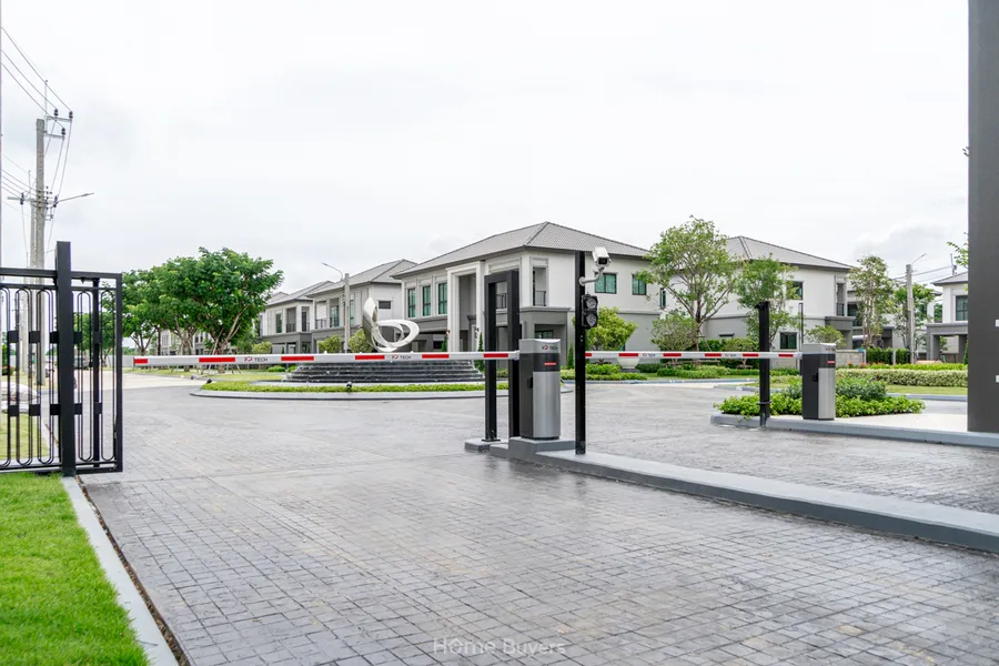 รีวิวบ้าน Grand Britania กรุงเทพกรีฑา - สุวรรณภูมิ บ้านหรูหลังใหญ่ ใกล้ทางด่วน ติดถนนร่มเกล้า - กรุงเทพกรีฑาตัดใหม่ รีวิวบ้าน Grand Britania กรุงเทพกรีฑา - สุวรรณภูมิ บ้านหรูหลังใหญ่ ใกล้ทางด่วน ติดถนนร่มเกล้า - กรุงเทพกรีฑาตัดใหม่