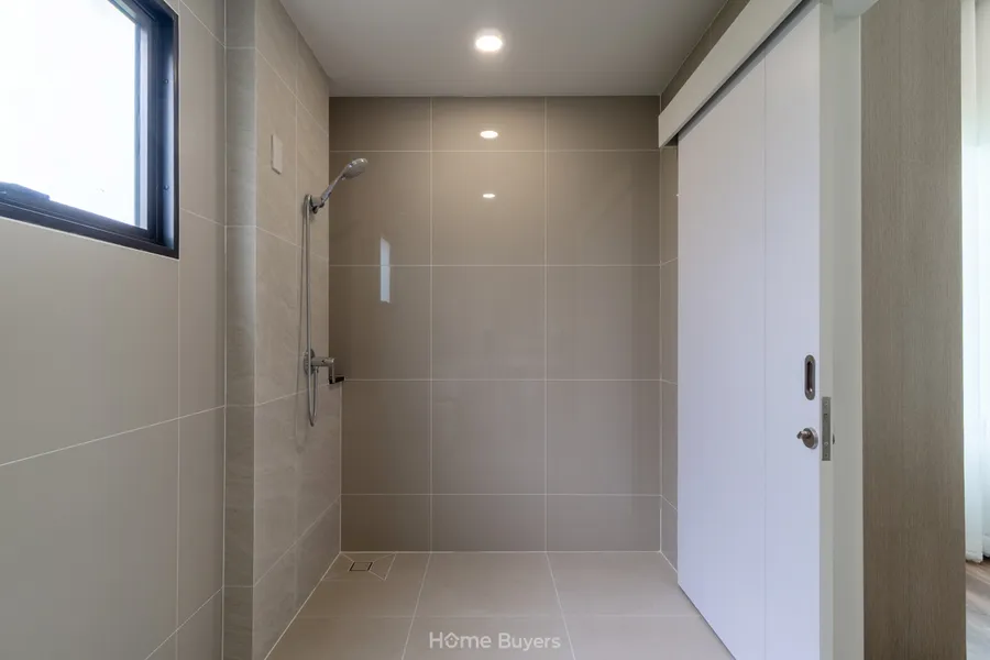 รีวิวบ้าน Grand Britania กรุงเทพกรีฑา - สุวรรณภูมิ บ้านหรูหลังใหญ่ ใกล้ทางด่วน ติดถนนร่มเกล้า - กรุงเทพกรีฑาตัดใหม่ รีวิวบ้าน Grand Britania กรุงเทพกรีฑา - สุวรรณภูมิ บ้านหรูหลังใหญ่ ใกล้ทางด่วน ติดถนนร่มเกล้า - กรุงเทพกรีฑาตัดใหม่