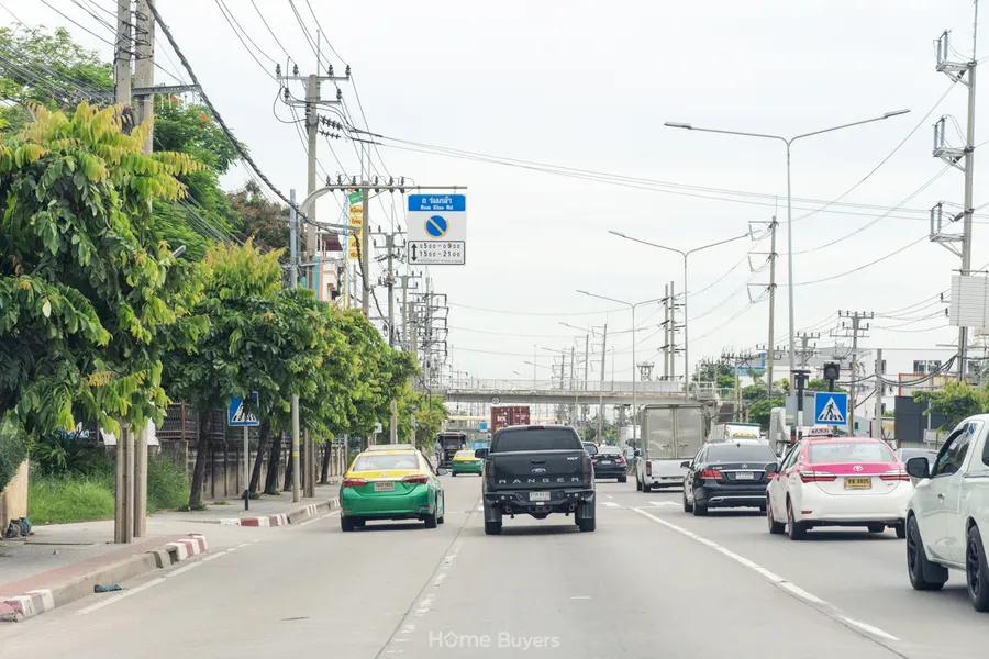 รีวิวบ้าน Grand Britania กรุงเทพกรีฑา - สุวรรณภูมิ บ้านหรูหลังใหญ่ ใกล้ทางด่วน ติดถนนร่มเกล้า - กรุงเทพกรีฑาตัดใหม่ รีวิวบ้าน Grand Britania กรุงเทพกรีฑา - สุวรรณภูมิ บ้านหรูหลังใหญ่ ใกล้ทางด่วน ติดถนนร่มเกล้า - กรุงเทพกรีฑาตัดใหม่