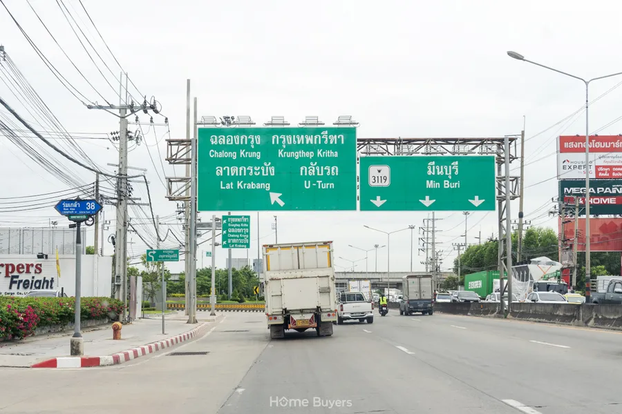 รีวิวบ้าน Grand Britania กรุงเทพกรีฑา - สุวรรณภูมิ บ้านหรูหลังใหญ่ ใกล้ทางด่วน ติดถนนร่มเกล้า - กรุงเทพกรีฑาตัดใหม่ รีวิวบ้าน Grand Britania กรุงเทพกรีฑา - สุวรรณภูมิ บ้านหรูหลังใหญ่ ใกล้ทางด่วน ติดถนนร่มเกล้า - กรุงเทพกรีฑาตัดใหม่