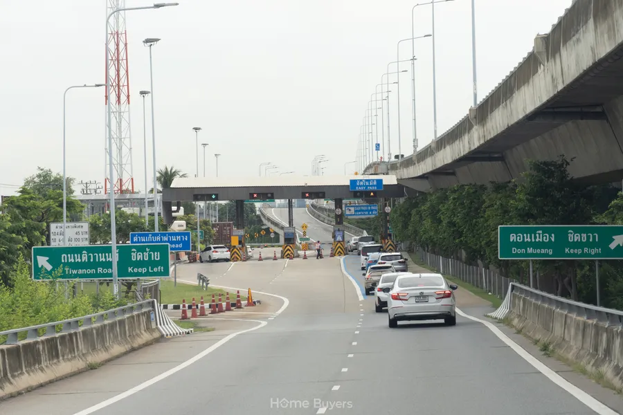 รีวิวบ้าน พาริว่า กรุงเทพ - ปทุมธานี บ้านเดี่ยวฟังก์ชันครบ ดีไซน์ไม่ซ้ำใคร ใกล้ทางด่วนศรีสมาน