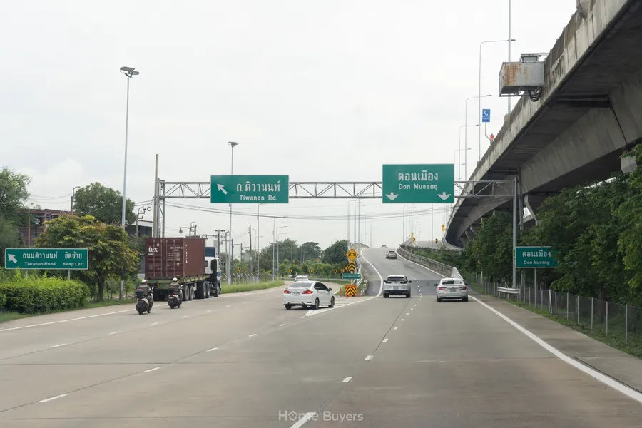 รีวิวบ้าน พาริว่า กรุงเทพ - ปทุมธานี บ้านเดี่ยวฟังก์ชันครบ ดีไซน์ไม่ซ้ำใคร ใกล้ทางด่วนศรีสมาน
