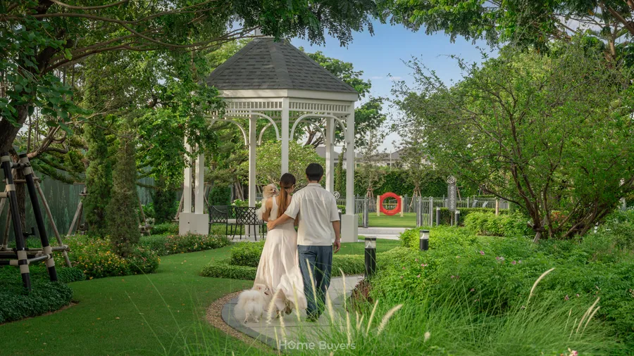เปิดบ้าน บุราสิริ จตุโชติ บ้านเดี่ยวหรูบรรยากาศรีสอร์ตสไตล์ New England Colonial เปิดบ้าน บุราสิริ จตุโชติ บ้านเดี่ยวหรูบรรยากาศรีสอร์ตสไตล์ New England Colonial