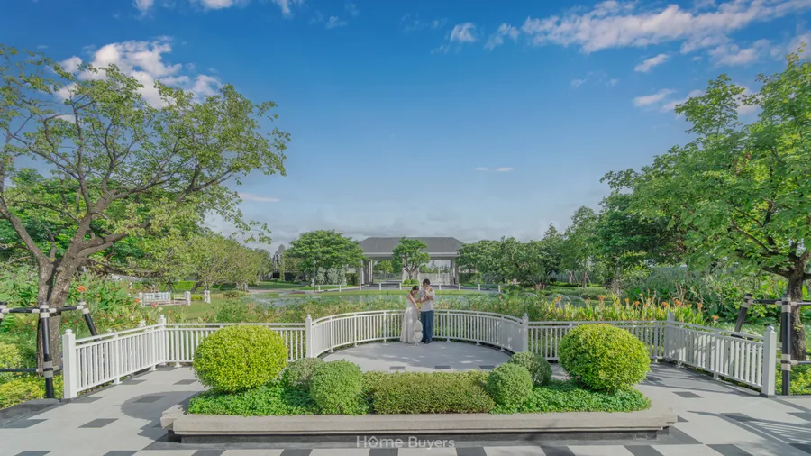 เปิดบ้าน บุราสิริ จตุโชติ บ้านเดี่ยวหรูบรรยากาศรีสอร์ตสไตล์ New England Colonial เปิดบ้าน บุราสิริ จตุโชติ บ้านเดี่ยวหรูบรรยากาศรีสอร์ตสไตล์ New England Colonial