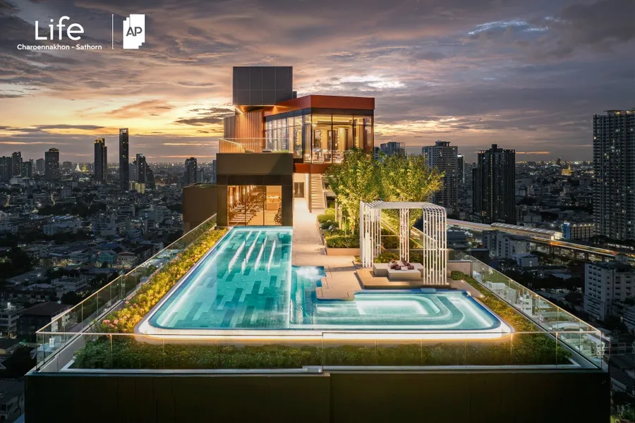 เอพี ไทยแลนด์ ผู้นำเบอร์หนึ่งคอนโดวิวโค้งน้ำเจ้าพระยา–เจริญนคร เตรียมเปิดตึกจริง ‘LIFE เจริญนคร–สาทร’ และ ‘RHYTHM เจริญนคร ไอคอนิค’  เสร็จสมบูรณ์พร้อมโอน–เข้าอยู่ เขย่าตลาดไตรมาส 3/2569