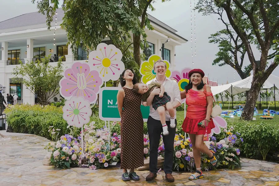 NAVARA RANGSIT – KLONG 2 เปิด “Club Suma” คลับเฮ้าส์ใจกลางธรรมชาติ โอกาสสุดท้าย! Berta เพียง 6 ยูนิตสุดท้าย ใกล้ Club Suma ที่สุด ราคา 6.79 ล้านบาท* NAVARA RANGSIT – KLONG 2 เปิด “Club Suma” คลับเฮ้าส์ใจกลางธรรมชาติ โอกาสสุดท้าย! Berta เพียง 6 ยูนิตสุดท้าย ใกล้ Club Suma ที่สุด ราคา 6.79 ล้านบาท*