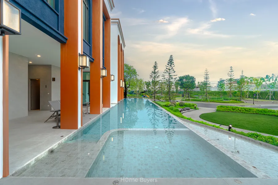 พาไปชม GRAND VELANA CROWN กาญจนาฯ-สาย 1 แบบบ้าน Monté บ้านเดี่ยวหรู 391 ตร.ม. เหลือเพียง 3 หลังสุดท้ายก่อนปิดเฟส พาไปชม GRAND VELANA CROWN กาญจนาฯ-สาย 1 แบบบ้าน Monté บ้านเดี่ยวหรู 391 ตร.ม. เหลือเพียง 3 หลังสุดท้ายก่อนปิดเฟส