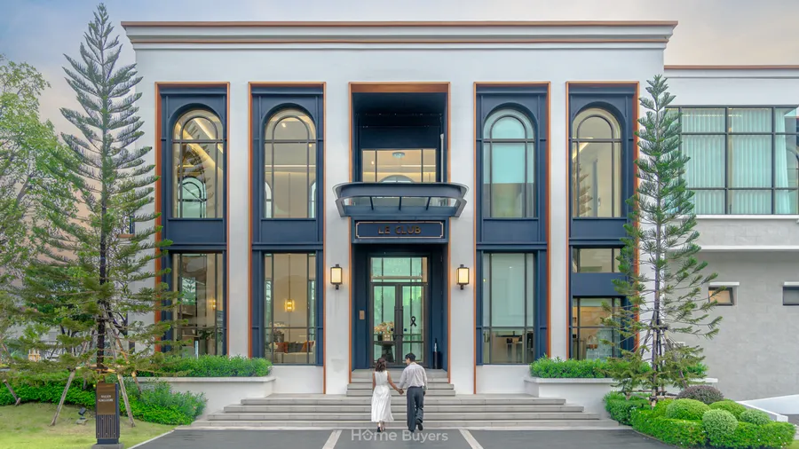 พาไปชม GRAND VELANA CROWN กาญจนาฯ-สาย 1 แบบบ้าน Monté บ้านเดี่ยวหรู 391 ตร.ม. เหลือเพียง 3 หลังสุดท้ายก่อนปิดเฟส พาไปชม GRAND VELANA CROWN กาญจนาฯ-สาย 1 แบบบ้าน Monté บ้านเดี่ยวหรู 391 ตร.ม. เหลือเพียง 3 หลังสุดท้ายก่อนปิดเฟส