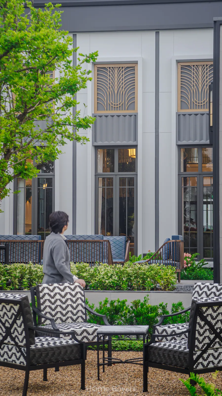 เปิดบ้าน เศรษฐสิริ รัตนาธิเบศร์ การกลับมาอีกครั้งของสไตล์ Modern Art Deco บนทำเลติด ถ.รัตนาธิเบศร์ เปิดบ้าน เศรษฐสิริ รัตนาธิเบศร์ การกลับมาอีกครั้งของสไตล์ Modern Art Deco บนทำเลติด ถ.รัตนาธิเบศร์