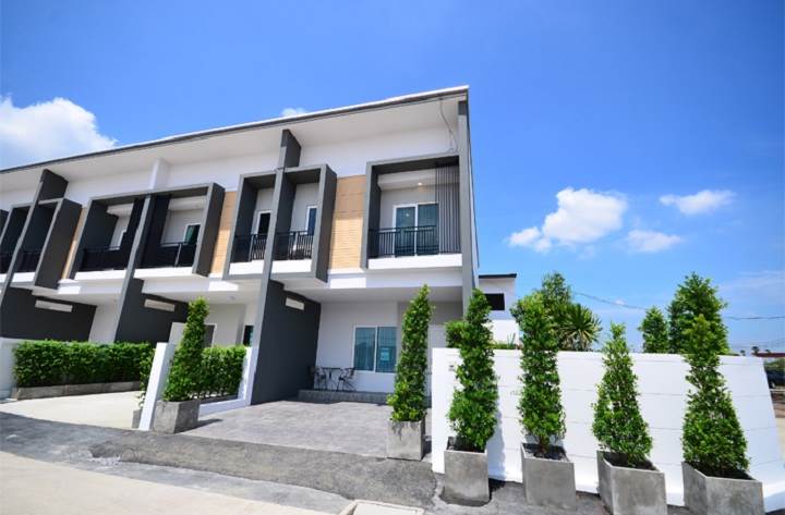 พรีวิวบ้าน แกรนด์วิลล์ ปทุมธานี-สายใน ทาวน์โฮมหลังใหญ่ ทำเลดี ราคา 2.49 ล้าน พรีวิวบ้าน แกรนด์วิลล์ ปทุมธานี-สายใน ทาวน์โฮมหลังใหญ่ ทำเลดี ราคา 2.49 ล้าน