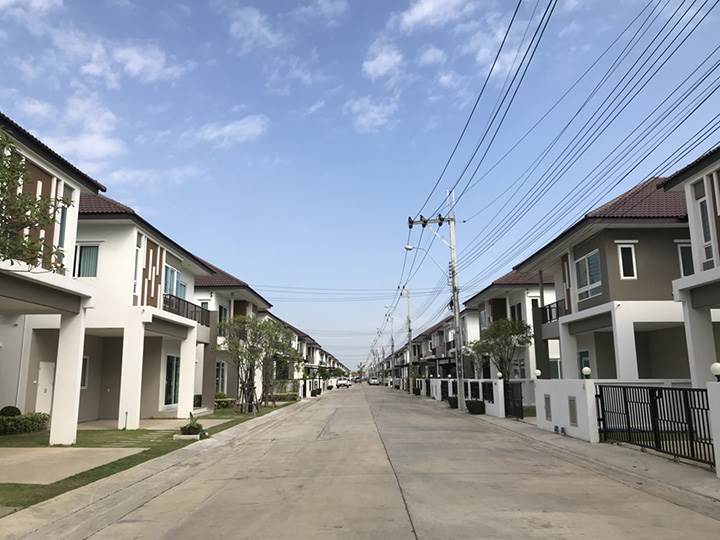 พรีวิวบ้าน เดอะเบสท์ หทัยราษฎร์-ไทยรามัญ 2 บ้านเดี่ยวในทำเลดีๆ เดินทางสะดวก ใกล้ทางด่วน ราคาไม่แพง พรีวิวบ้าน เดอะเบสท์ หทัยราษฎร์-ไทยรามัญ 2 บ้านเดี่ยวในทำเลดีๆ เดินทางสะดวก ใกล้ทางด่วน ราคาไม่แพง
