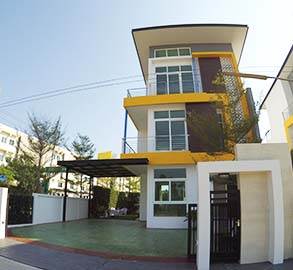 พรีวิวบ้านหลังสวน ออฟฟิศ เซ็นเตอร์ ปิ่นเกล้า - พุทธมณฑลสาย 4