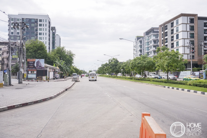 เปิดทำเลใหม่ ถนนเทพรักษ์ บ้าน-ทาวน์โฮมแบรนด์ดังเพียบ