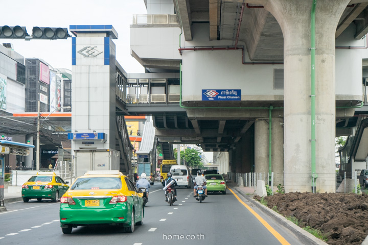 รีวิวบ้านเดี่ยว ปริญญ์ เพชรเกษม 69 (PRINN PHETKASEM 69) บ้านหลังใหญ่ ที่ดิน 100 ตารางวาขึ้นไป 4 ห้องนอน 3-4 ที่จอดรถ รองรับได้ทุกช่วงวัยในครอบครัว บนทำเลศักยภาพของ “ถนนเพชรเกษม”