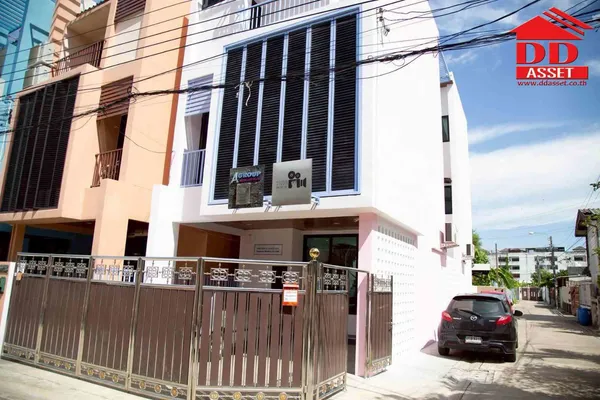 ขาย/ให้เช่า ตึก ออฟฟิศ ลาดพร้าว18 พร้อมสตูดิโอ 
รหัส : T8251