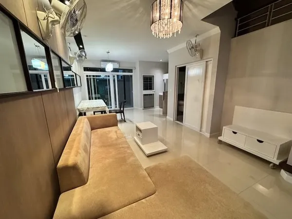 รหัสC7258 ให้เช่าทาวน์โฮม 3ชั้น หมู่บ้าน The Terrace ลาดพร้าว 71 นาคนิวาส 48 ทำเลดีเดินทางสะดวก