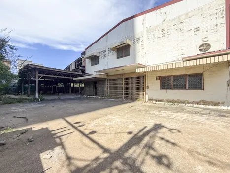 ให้เช่าที่ โรงงานเก่า เกือบ 1 ไร่ พัฒนาการ 20 ใกล้แยกคลองตัน-For Rent: Former Factory on Nearly 1 Rai of Land – Pattanakarn 20, Near Khlong Tan Intersection