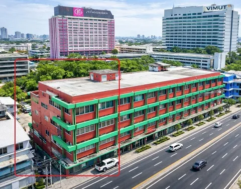 ติดกัน 28ตร.วา.อารีย์ BTS สะพานควาย 900ม. ให้เช่าอาคาร 4.5ชั้น 2คูหาหลังมุม อินทามระ10-14ตลาดสดห้วยขวาง 1.4 กม. 448ตร.ม.