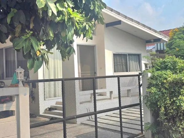 บ้านเดี่ยวชั้นเดียวให้เช่า 56ตรว. สไตล์มินิมอล ลาดปลาเค้า24/เสนานิคม ทะลุออกลาดพร้าว วังหิน