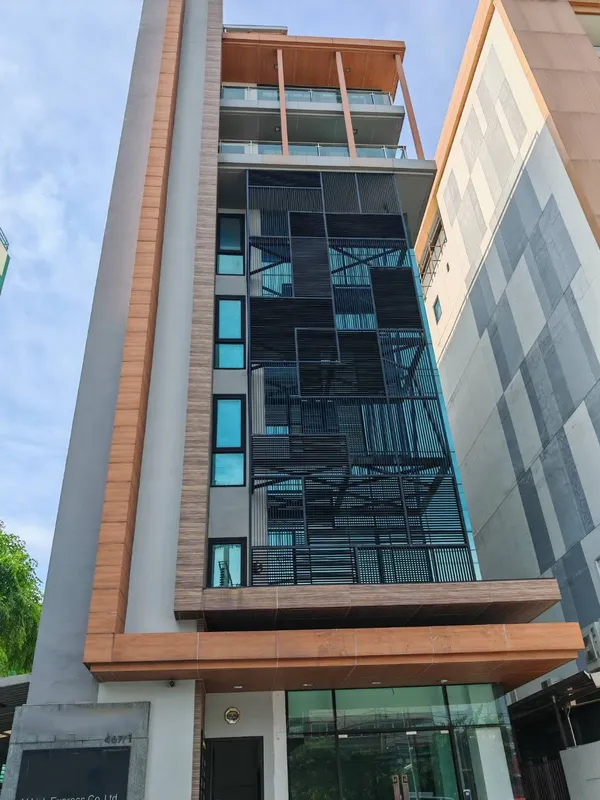 ให้เช่าพื้นที่สำนักงาน ชั้น4 พร้อมลิฟท์ และที่จอดรถ ออฟฟิศสำนักงานโครงการมหาทุนพระราม 3 ใกล้ Central Rama 3