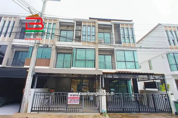 ทาวน์โฮม หมู่บ้าน ไพร์ม เกษตร นวมินทร์ เนื้อที่ 20.6 ตรว. ใกล้ห้างมาร์เก็ตเพลสนวมินทร์ ถนนประดิษฐ์มนูธรรม แขวงลาดพร้าว เขตลาดพร้าว