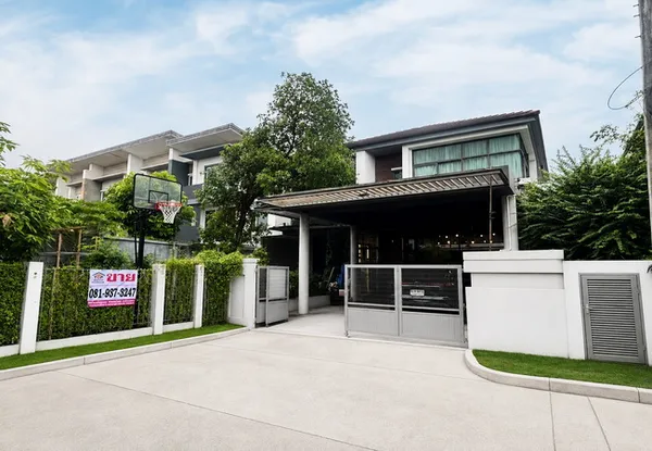 ขายบ้านเดี่ยว หมู่บ้านเศรษฐสิริ ศรีนครินทร์-พระราม 9 เนื้อที่ 73.5 ตร.ว. 2 ชั้น 3 นอน 3 น้ำ