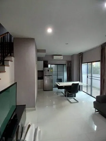 ให้เช่าทาวโฮม3ชั้นหลังมุม โครงการบ้านกลางเมืองราชพฤกษ์ใกล้ ทางด่วนศรีรัช - ราชพฤกษ์ตลิ่งชัน กาญจนาภิเษก
ติดถนนถนนราชพฤกษ์ ใกล้วงเวียนพระราม 5-นครอินทร์ ตรงข้ามเซ็นทรัลเวสวิลล์
