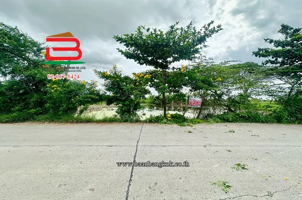 ที่ดินเปล่า ซอยสุวินทวงศ์ 36 (ใกล้บิ๊กซีสุวินทวงศ์) เนื้อที่ 205 ตรว. แขวงศรีษะคู้ เขตแสนแสบ