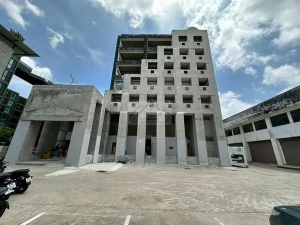 ให้เช่าอาคาร 7 ชั้น 4,200 ตร.ม. พร้อมโกดัง ซอยสุภาพงษ์ 3 เขตประเวศ ใกล้ซีคอนสแควร์