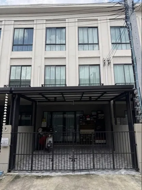 ให้เช่าทาวน์โฮม 3 ชั้น 4 ห้องนอน โครงการ PATIO งามวงศ์วาน - ประชาชื่น เหมาะอยู่อาศัยหรือทำโฮมออฟฟิศ ใกล้ทางด่วนงามวงศ์วา