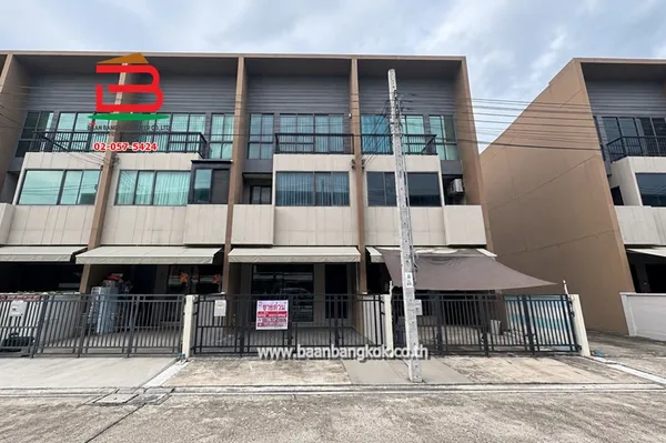 ทาวน์โฮม 3 ชั้น บ้านกลางเมือง ลาดพร้าว-เสรีไทย (ซอยเสรีไทย 52) เนื้อที่ 18.1 ตร.ว. ใกล้โรงเรียนทรงวิทย์ศึกษา ถนนเสรีไทย แขวงคันนายาว เขตคันนายาว