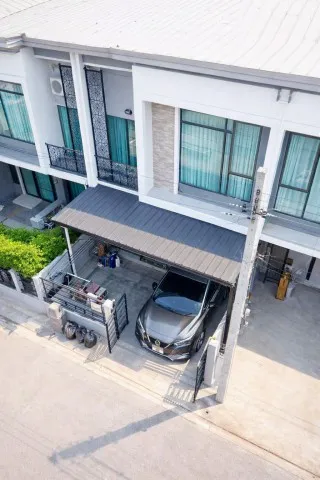 ใกล้ MRTตลาดบางใหญ่ 800 เมตร เซ็นทรัล เวสต์เกต 600 เมตร ให้เช่าทาวน์เฮ้าส์2ชั้น3นอน2น้ำ18ตร.ว.106ตร.ม.เฟอร์ครบ