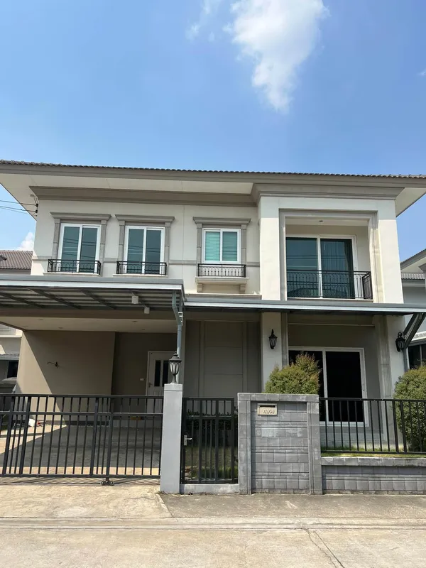ให้เช่าบ้านเดี่ยว บ้านน้ำไม่ท่วมหมู่บ้านแกรนดิโอ้ วิภาวดีรังสิต ใกล้โทรย์เวย์เพียง 2 นาที  ฟิวเจอร์พาครังสิต เทสโก้ โลตัส