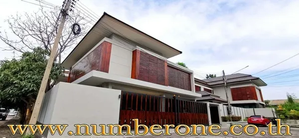 หมู่บ้าน บ้านฟ้าลากูน รังสิตคลอง 2 ที่ตั้ง :ซอยรังสิต-นครนายก 44 ถนนรังสิต-นครนายก ตำบลประชาธิปัตย์ อำเภอธัญบุรี จังหวัดปทุมธานี