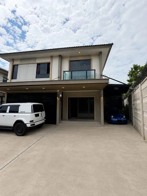 ให้เช่าบ้านเดี่ยวหลังมุม 82 ตร.ว. 4 ห้องนอน ภัสสร บางนา-วงแหวน ต้นโครงการ ใกล้ Clubhouse ใกล้ Mega Bangna จอดรถได้ 8- 10