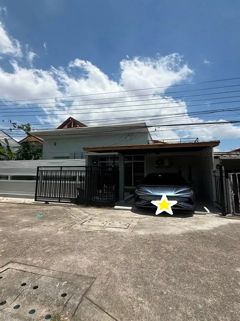 ให้เช่าบ้านเดี่ยวชั้นเดียว 43 ตรว. หมู่บ้านทิวสน ลาดพร้าว 87 แยก 18 ใกล้ CDC เลียบด่วน