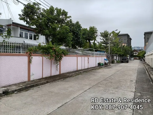 ขายบ้านเดี่ยวสุขุมวิท64 ที่ดิน 131ตร.ว ใกล้ BTSปุณณวิถี 650 ม. ใกล้ร้านอาหาร เซเว่น ทางด่วนสุขุมวิท62 แปลงมุม ถนนหน้าบ้านกว้าง ทำเลดี ทำกิจการ Home office อพาร์ทเมนท์ House Sukhumvit64 0879074045
