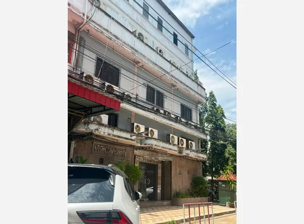 ขายอาคารพาณิชย์ 3 คูหา 5 ชั้น (มีลิฟท์ขนของ) ซอยบรมราชชนนี 13 เขตบางกอกน้อย ติดเซ็นทรัลปิ่นเกล้า โลตัสปิ่นเกล้า ตลาดมารวย