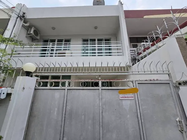 ให้เช่า ทาวน์เฮาส์2ชั้น 28 ตรว. อยู่ถนนสุขุมวิท89 6นาทีถึงBTSสถานีบางจาก
