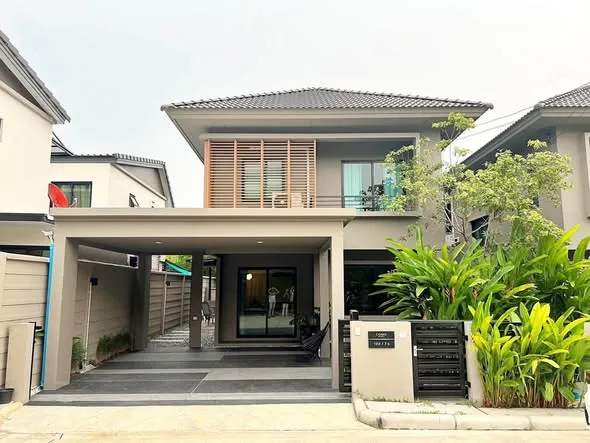 U1457 ให้เช่าบ้านเดี่ยว 2 ชั้น หมู่บ้าน อารียาโคโม่ โบทานิก้า บางนา Areeya Como Botanica บางนา บ้านพร้อมเฟอร์ครบ ทำเลดีเดินทางสะดวก เข้าออกได้หลายทาง