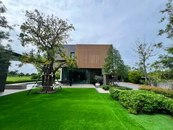 T26-1002 ขาย บ้าน สนามกอล์ฟกรีนวัลเล่ย์ บางนา กม. 15 89000000 บาท ใกล้กับ ใกล้สนามบินสุวรรณภูมิ สมุทรปราการ บางพลี ชั้นท