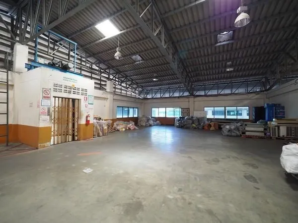 MKS2 ขายด่วนโรงงานพระประแดง มีใบ รง.4 พลาสติก หม้อแปลง 1250KVA เครน 2 ตัว ลิฟต์ขนส่งและห้องพักคนงานครบวงจร