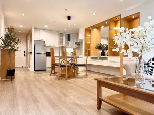 คอนโด เดอะ รอยัลเพลส 1 ให้เช่า 2 นอน BTSราชดำริ 300ม. BTSชิดลม 350ม. 2 น้ำ อัมรินทร์พลาซ่า ขนาด 84 ตร.ม. ชั้น 17 ห้องมุม