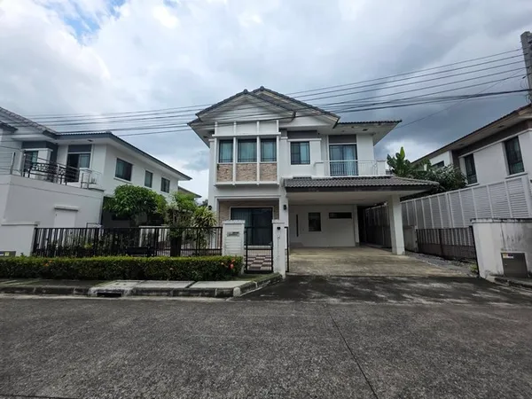 ให้เช่าบ้านเดี่ยว 2 ชั้น 62 ตรว. 3 ห้องนอน หมู่บ้านมัณฑนา เลค วัชรพล ถนนสุขาภิบาล 5 ใกล้สารสาสน์วิเทศสายไหม บ้านสวย เฟอร