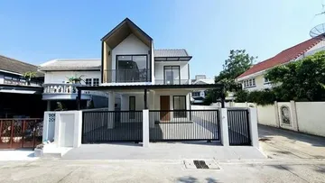 ขายบ้านเดี่ยว 2 ชั้น 42 ตรว. สุขุมวิท บางจาก เขตพร