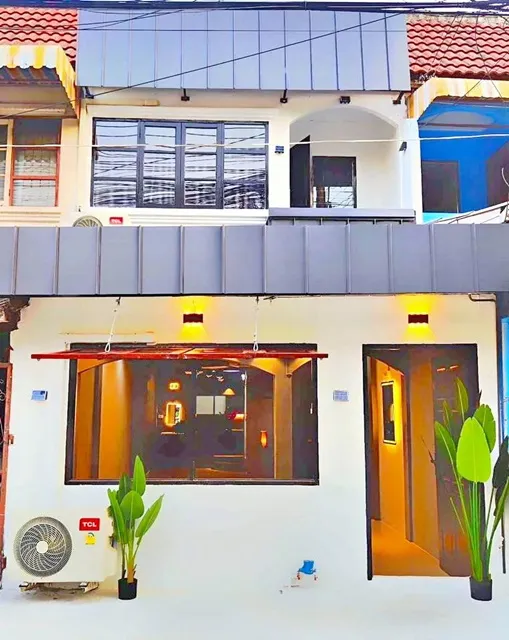 แหล่งเศรษฐกิจ เซ็นทรัล รามอินทรา 2.6 กม.ให้เช่าทาวน์เฮาส์หรู 2 ชั้น 256ตร.วา. ไอทีสแควร์ หลักสี่ 26ตร.ม.MRTราชภัฏพระนคร 