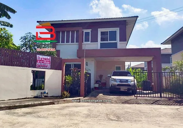 บ้านเดี่ยว หมู่บ้าน วังทอง เดอะแพรรี่ คลอง 2 เนื้อที่ 68.3 ตรว.ทำเลดีใกล้ตลาดไอยรา ถนนรังสิต-คลองหลวง ตำบลคลองสอง อำเภอคลองหลวง จังหวัดปทุมธานี